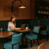 Super-Seat | Lisa Rome Horeca Stoelen Velours Oker | Gele velours stoelen, houten ronde tafel, bakstenen muren, moderne gouden lamp. | Horecameubilair