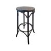 Super-Seat | Een zwart metalen barkruk met ronde houten zitting van Thonet café | Elegant en industrieel, perfect voor moderne interieurs. | Horecameubilair