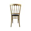 Super-Seat | Gouden Napoleon stoel met decoratief vloerkleed, blauwe velours zitting, houten frame. | Horecameubilair
