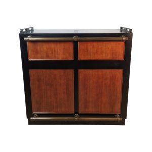 Super-Seat | The Authentic Models Casablanca barkast incl. schaakstukken | Zwart frame, medium bruin hout, metalen details; met schaakstukken en opbergruimte. | Horecameubilair
