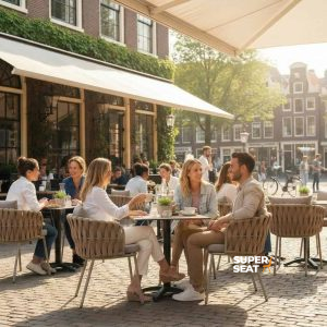 Super-Seat |Taupe kunststof stapelstoelen en metalen tafels op een terras met grote parasols, omringd door fietsen. | Horecameubilair
