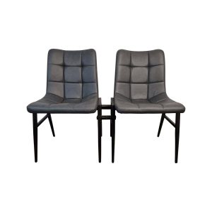 Super-Seat | Twee grijze stoffen koppelstoelen met zwarte metalen poten en rasterpatroon tegen witte achtergrond. | Horecameubilair