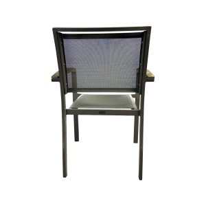 Super-Seat |Vento Vervoort Terras Armstoel Grijs| Grijze metalen terrasstoel met net kleed/zitting, houten armleuningen, van achteren gezien. | Horecameubilair