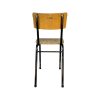 Super-Seat | Houten zit en vloerkleed, zwart metalen poten, duidelijk gebruikt, tegen witte achtergrond. | Horecameubilair