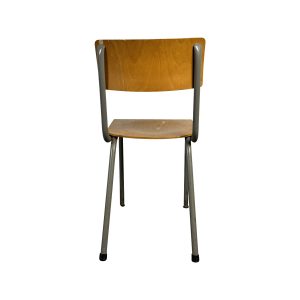 Super-Seat | Ardell vintage houten antraciet schoolstoel | Antraciet houten stoel, metalen poten, houten zitting en rugleuning, witte achtergrond. | Horecameubilair