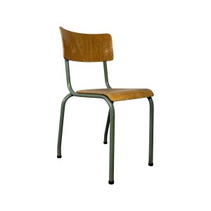 Super-Seat | Vintage stoel met houten zitting en vloerkleed, groen metalen frame, vier poten. | Horecameubilair